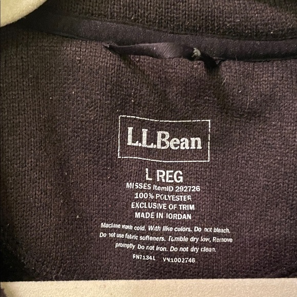 L.L. Bean Black Pull Over - Picture 2 of 3